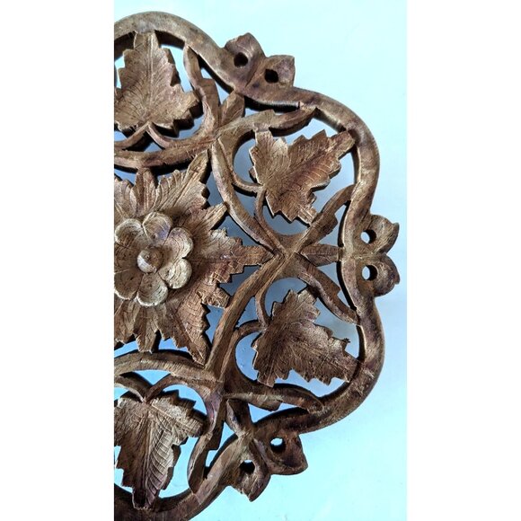 Vintage Rosewood Trivet Stand W. Ball Feet Ornate Carved Flowers And Leaves 7 In - Picture 6 of 6